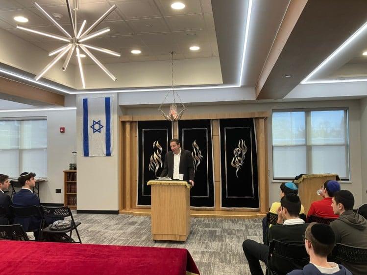 Speaks at Rambam!