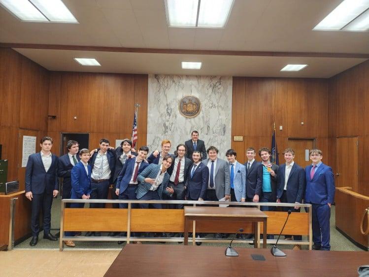 Mock Trial Advances to Sweet 16!